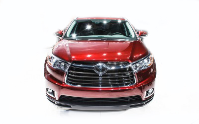 Toyota-Highlander-front