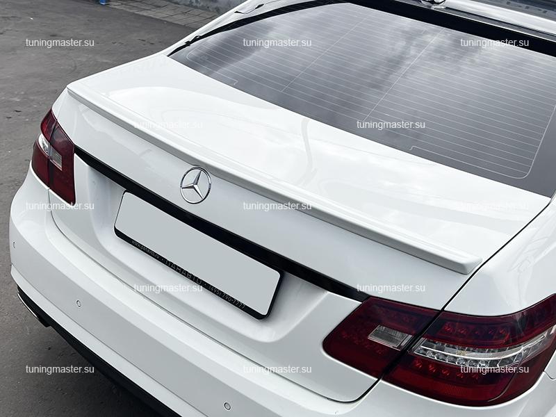 Спойлер на крышку багажника Mercedes Benz E-Class W212 AMG Style