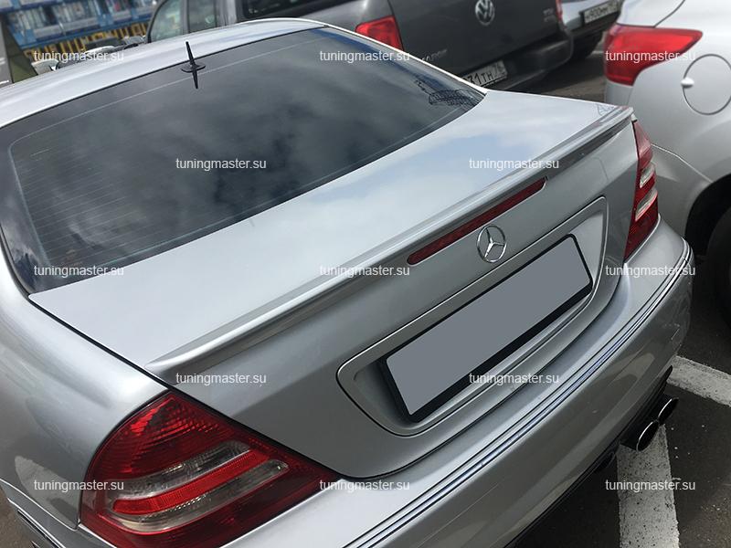 Спойлер на крышку багажника Mercedes Benz E-Classe W211