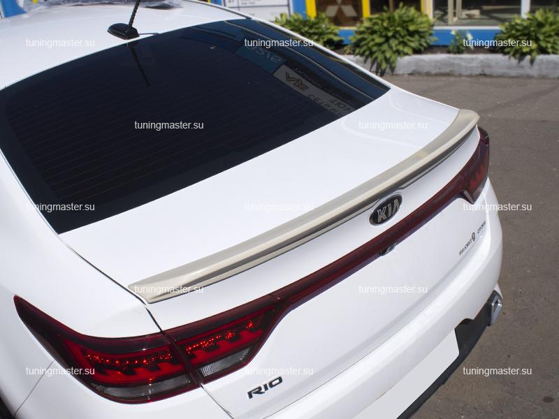 Спойлер на крышку багажника Kia Rio 4