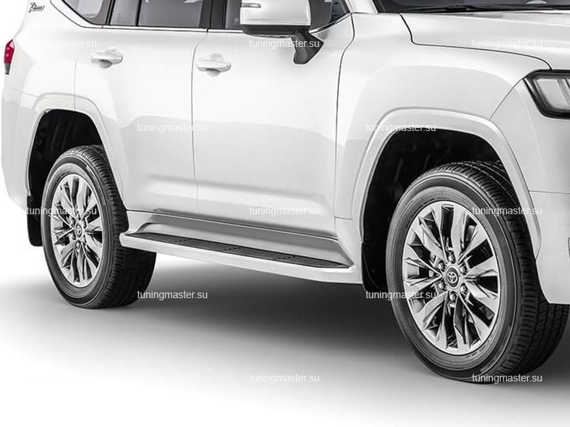 Пороги Toyota Lend Cruiser 300 с подсветкой (белые) Пороги Toyota Lend Cruiser 300 с подсветкой (белые)