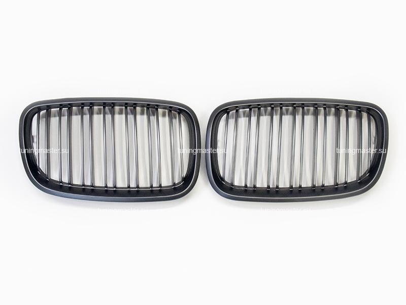 Решетка радиатора BMW X5 (E70) матовая_3 Решетка радиатора для BMW X5 (E70) черная матовая